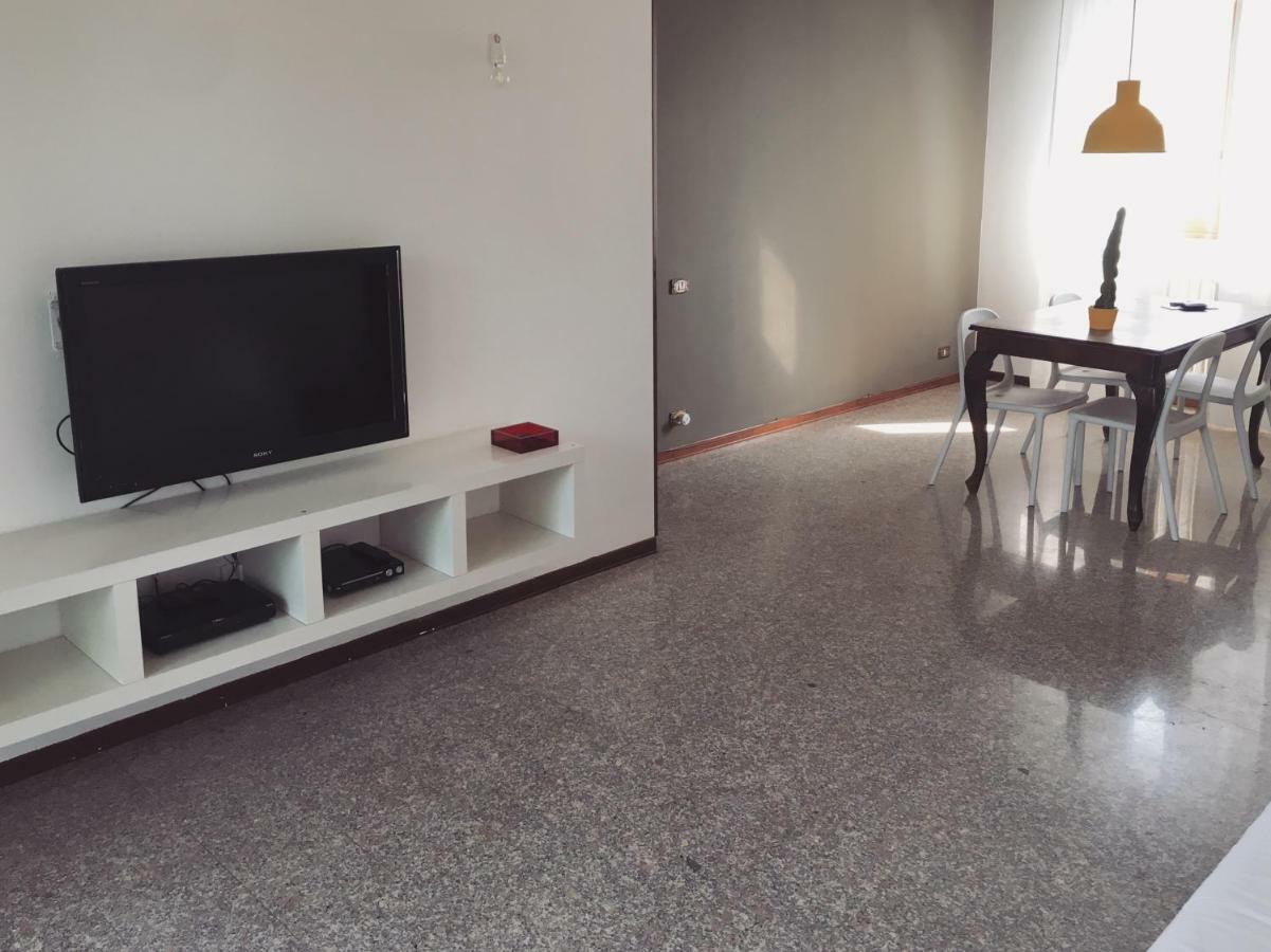 Sunny Family Apartment In Villa - Humanitas Forum Ieo بيف ايمانويل المظهر الخارجي الصورة